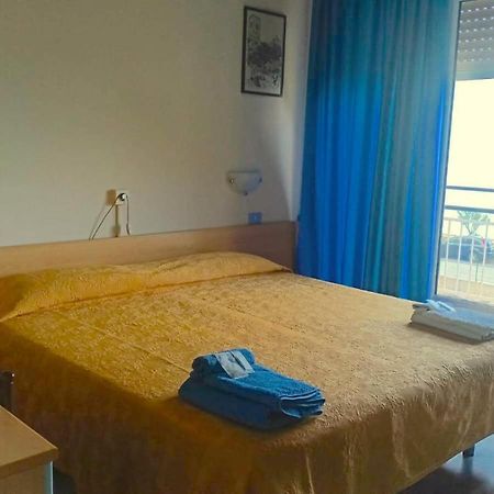 B&B Solana Noli Eksteriør billede