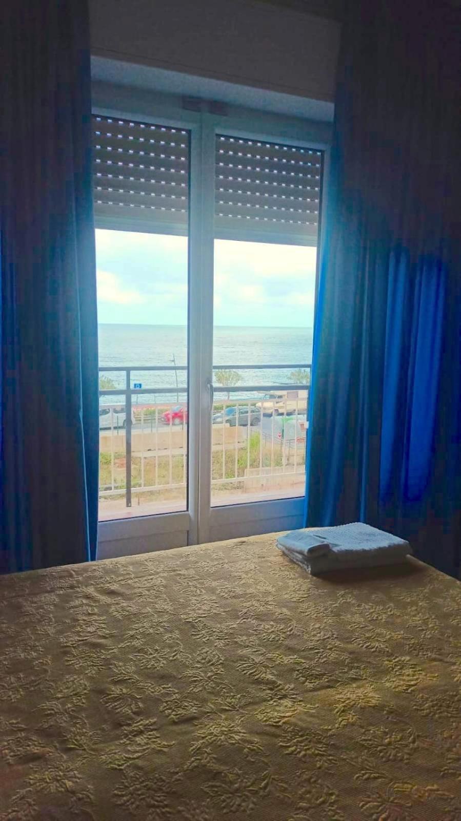 B&B Solana Noli Eksteriør billede