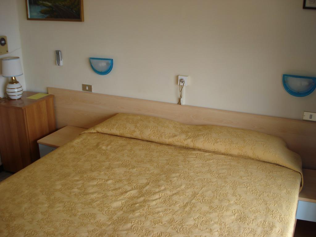 B&B Solana Noli Eksteriør billede